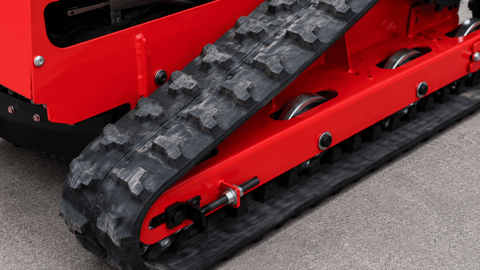 1000 Track Type Lawn Mower thumbnail 5